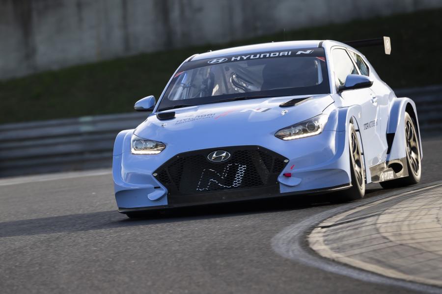  Hyundai Veloster N ETCR 2019 года  (фото 10 из 15)
